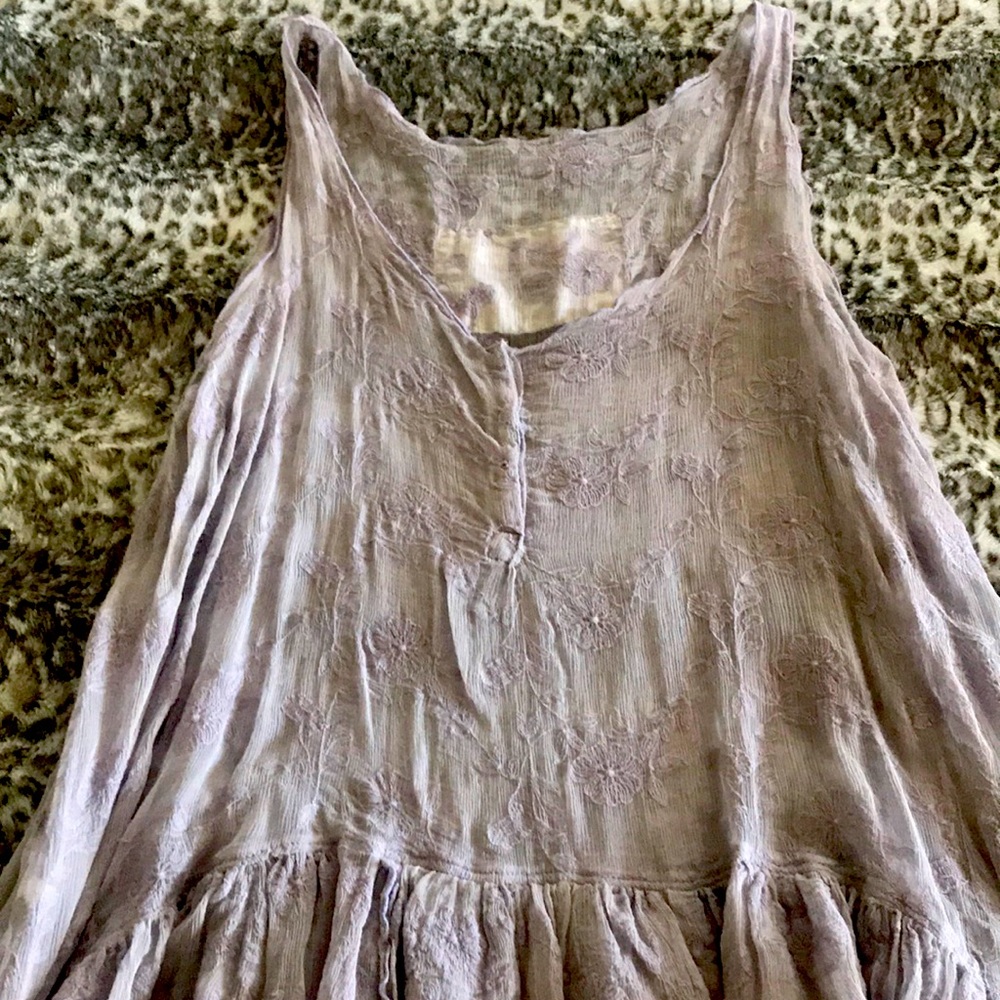 Flowing light dust lavender top